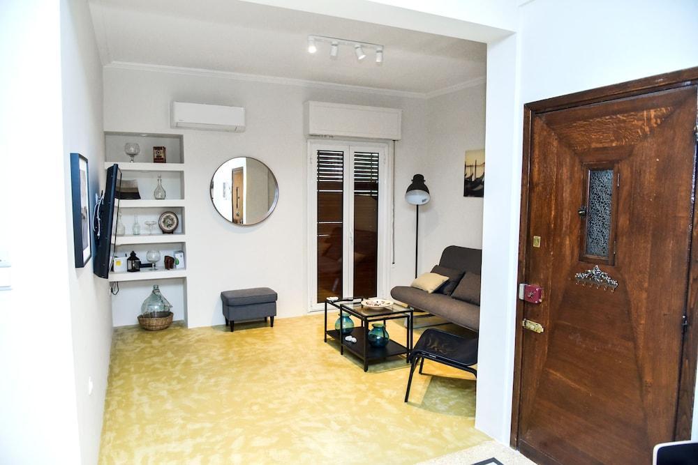 Central Apartment At Echarxia 2 Beds For 5 Pers By Mps Athena Bagian luar foto